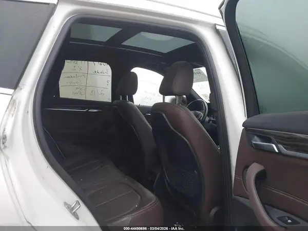 WBXHT3C38H5F70575 2017 BMW X1 - Image 8