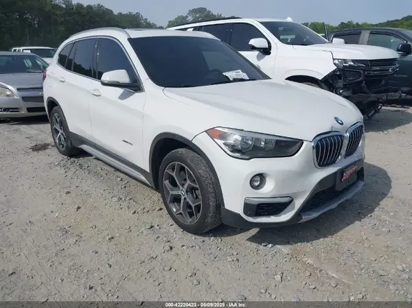 WBXHT3C38H5F71743 2017 BMW X1 - Image 1