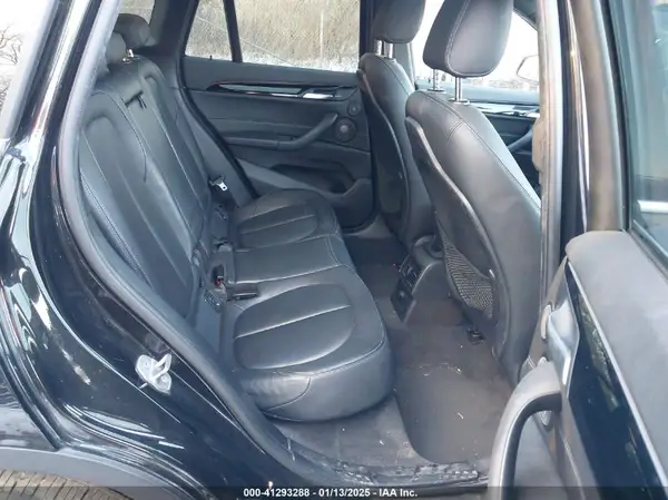 WBXHT3C38H5F72875 2017 BMW X1 - Image 8