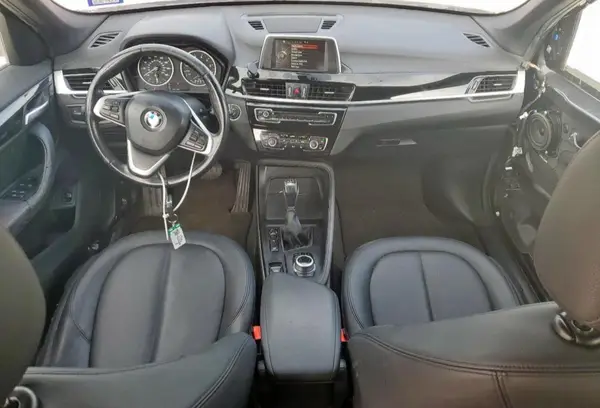 WBXHT3C38H5F73671 2017 BMW X1 - Image 8