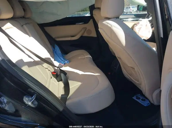 WBXHT3C38H5F73685 2017 BMW X1 - Image 8