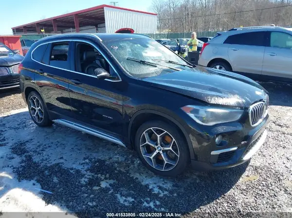 WBXHT3C38H5F76098 2017 BMW X1 - Image 1