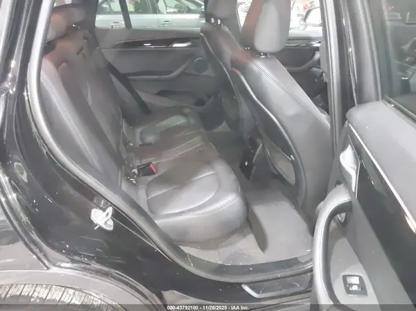 WBXHT3C38H5F79602 2017 BMW X1 - Image 8