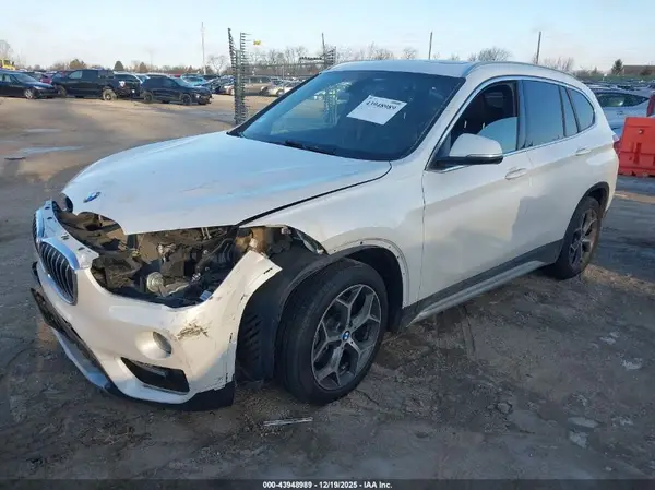 WBXHT3C38J3F03914 2018 BMW X1 - Image 2