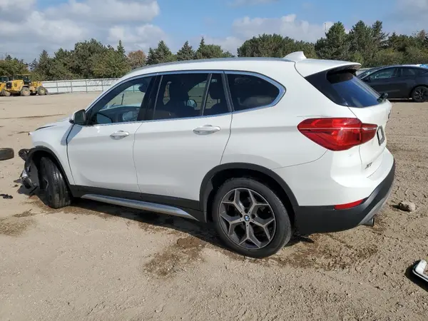 WBXHT3C38J3H29967 2018 BMW X1 - Image 2
