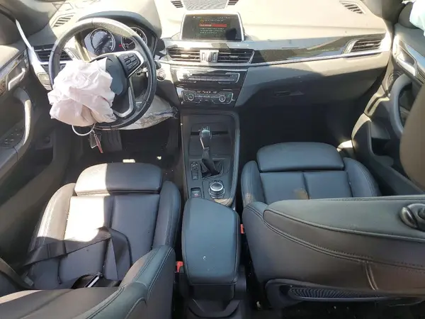 WBXHT3C38J3H30536 2018 BMW X1 - Image 8