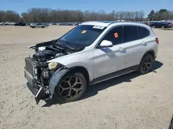 WBXHT3C38J3H32142 2018 BMW X1