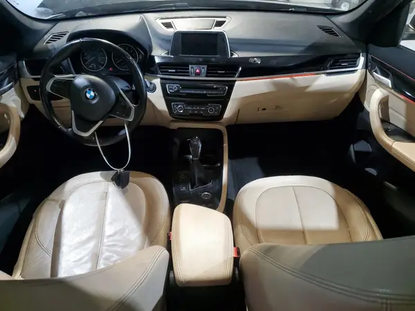 WBXHT3C38J5F90024 2018 BMW X1 - Image 8
