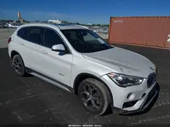 WBXHT3C38J5F90086 2018 BMW X1