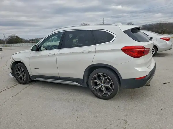 WBXHT3C38J5F91030 2018 BMW X1 - Image 2