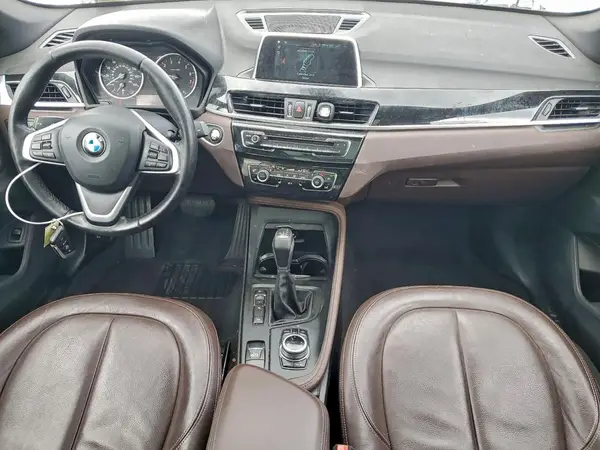 WBXHT3C38J5F91030 2018 BMW X1 - Image 8