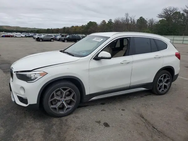 WBXHT3C38J5F93215 2018 BMW X1 - Image 1