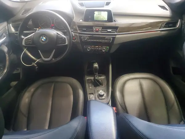WBXHT3C38J5K23024 2018 BMW X1 - Image 8
