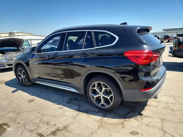WBXHT3C38J5K28093 2018 BMW X1 - Image 2