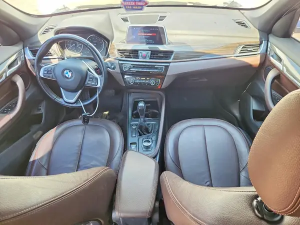 WBXHT3C38J5L25889 2018 BMW X1 - Image 8