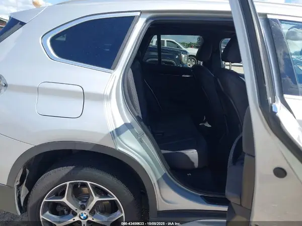 WBXHT3C38J5L26332 2018 BMW X1 - Image 8