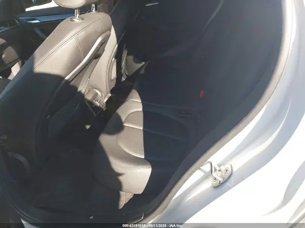 WBXHT3C38J5L28761 2018 BMW X1 - Image 8