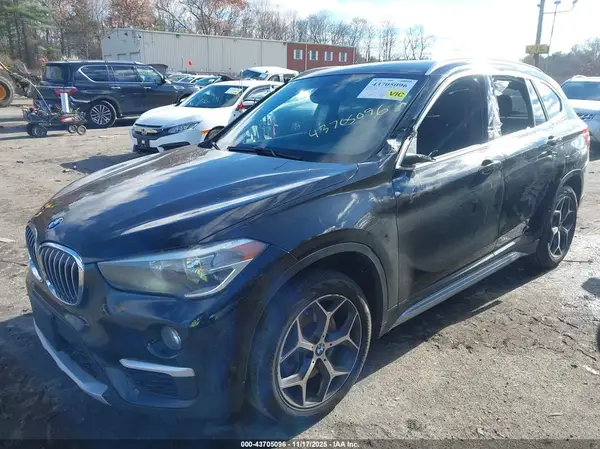 WBXHT3C38J5L29778 2018 BMW X1 - Image 2