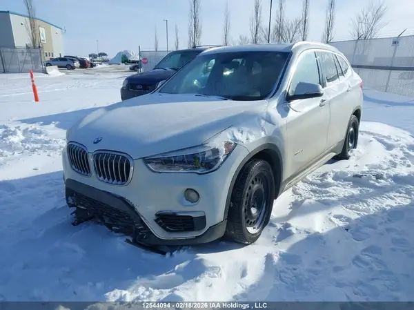 WBXHT3C39G5E47690 2016 BMW X1 - Image 2