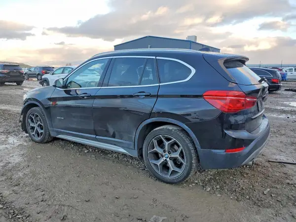 WBXHT3C39G5E48161 2016 BMW X1 - Image 2