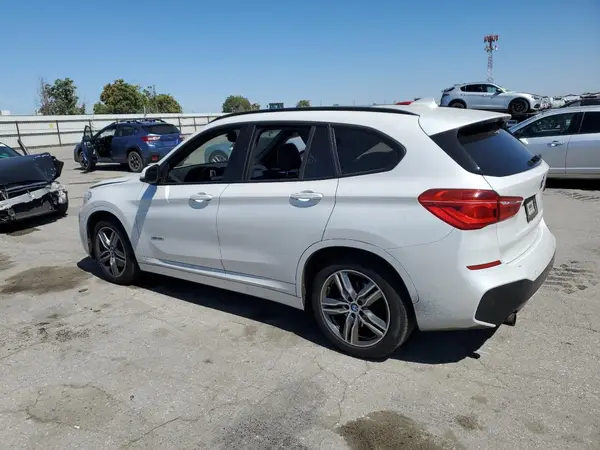 WBXHT3C39G5E48421 2016 BMW X1 - Image 2