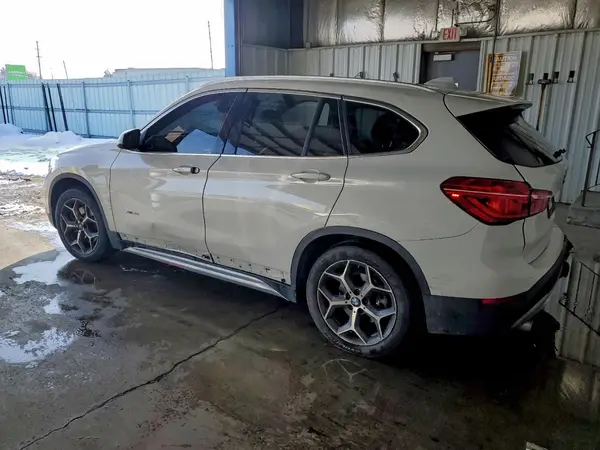 WBXHT3C39G5E49388 2016 BMW X1 - Image 2