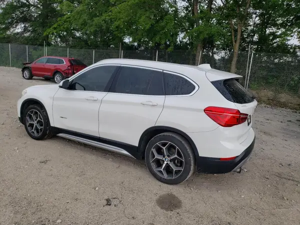 WBXHT3C39G5E50301 2016 BMW X1 - Image 2