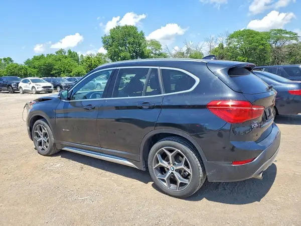 WBXHT3C39G5E51769 2016 BMW X1 - Image 2