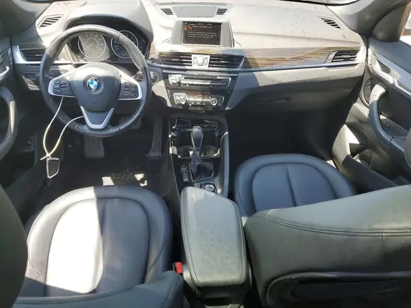 WBXHT3C39G5E51769 2016 BMW X1 - Image 8