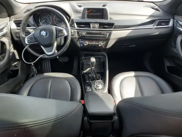 WBXHT3C39G5E51853 2016 BMW X1 - Image 8