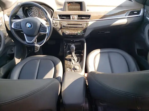 WBXHT3C39G5E54414 2016 BMW X1 - Image 8