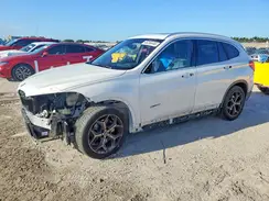 WBXHT3C39G5F63889 2016 BMW X1