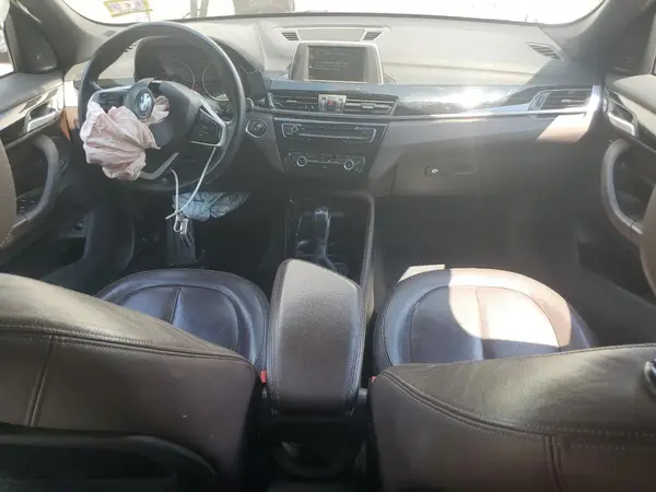 WBXHT3C39G5F64041 2016 BMW X1 - Image 8