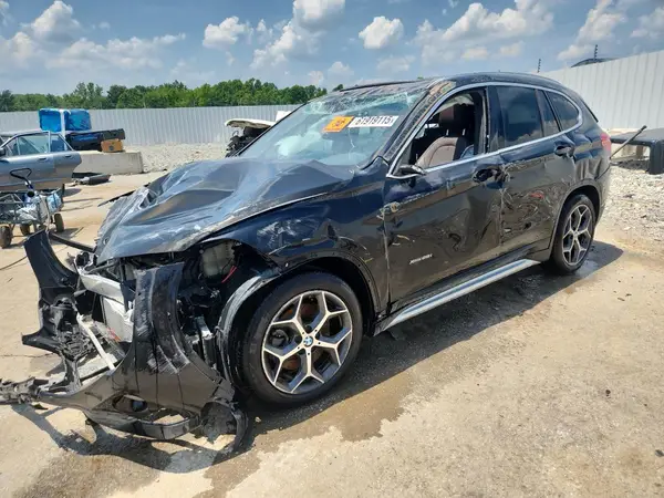 WBXHT3C39GP880301 2016 BMW X1 - Image 1