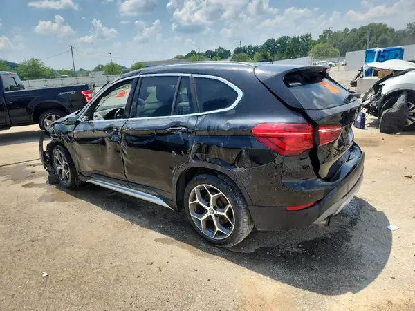 WBXHT3C39GP880301 2016 BMW X1 - Image 2