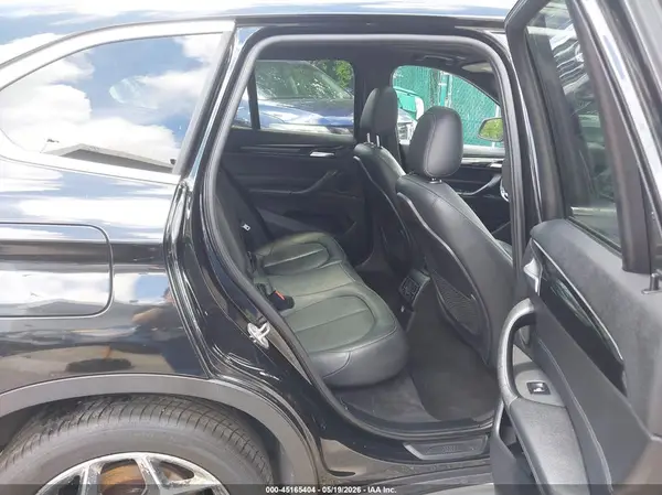 WBXHT3C39GP880752 2016 BMW X1 - Image 8