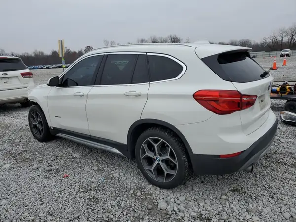 WBXHT3C39GP881223 2016 BMW X1 - Image 2