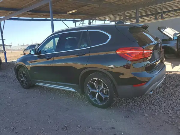 WBXHT3C39GP882128 2016 BMW X1 - Image 2