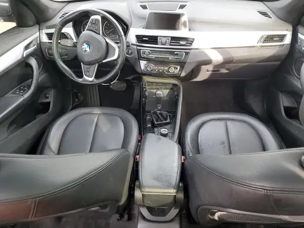 WBXHT3C39GP883828 2016 BMW X1 - Image 8