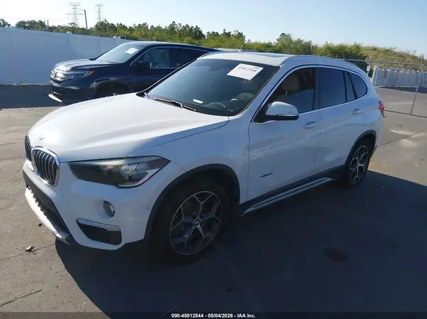 WBXHT3C39GP884445 2016 BMW X1 - Image 2