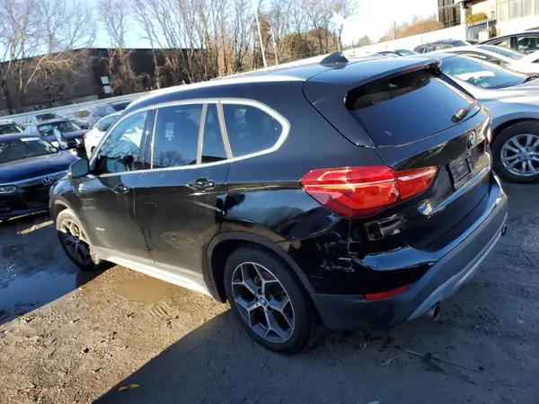 WBXHT3C39GP884915 2016 BMW X1 - Image 2
