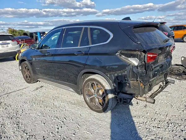 WBXHT3C39GP887992 2016 BMW X1 - Image 2