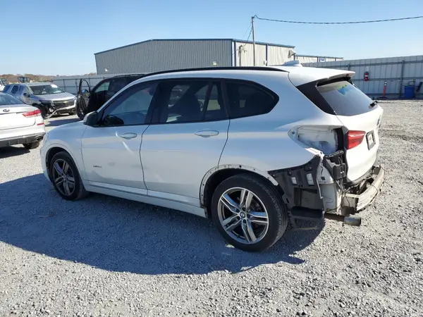 WBXHT3C39GP888575 2016 BMW X1 - Image 2