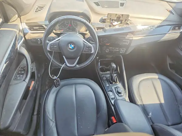WBXHT3C39GP888950 2016 BMW X1 - Image 8