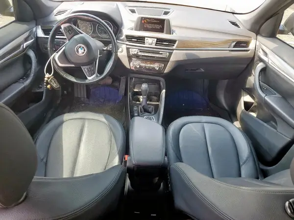 WBXHT3C39GP889709 2016 BMW X1 - Image 8