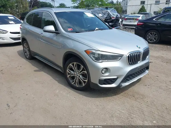 WBXHT3C39H5F68026 2017 BMW X1 - Image 1