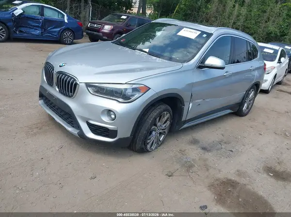 WBXHT3C39H5F68026 2017 BMW X1 - Image 2