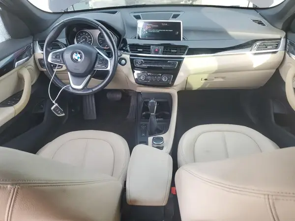 WBXHT3C39H5F70018 2017 BMW X1 - Image 8