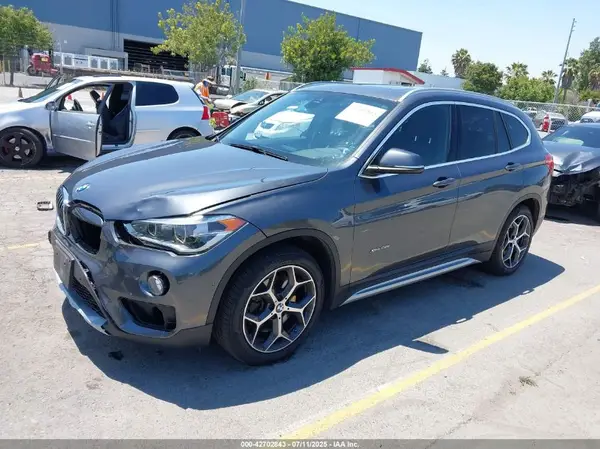WBXHT3C39H5F70293 2017 BMW X1 - Image 2