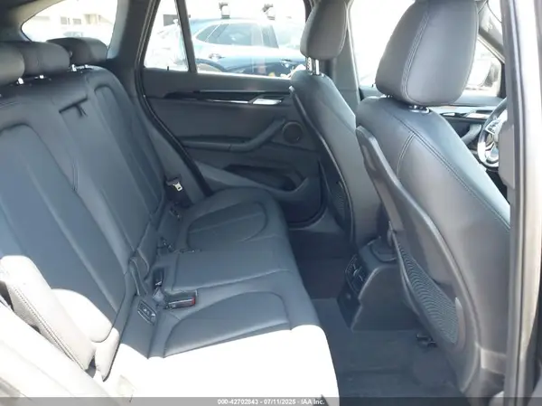 WBXHT3C39H5F70293 2017 BMW X1 - Image 8